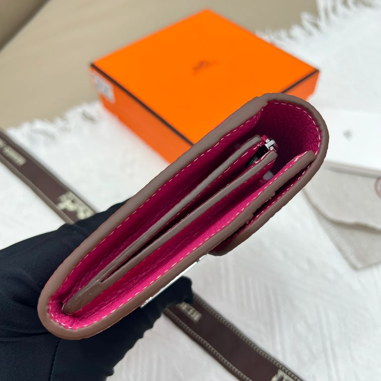 All categories Hermès wallet (Hermès) Hermès 537 pebbled silver buckle