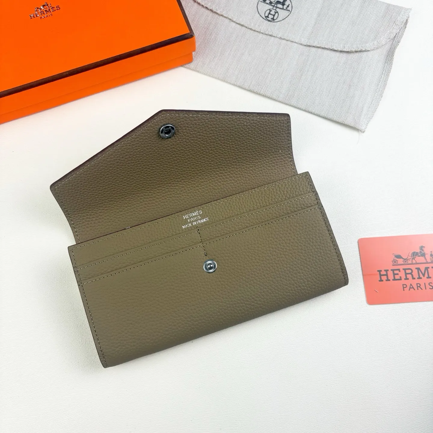 All categories Hermès wallet (Hermès) Hermès 613