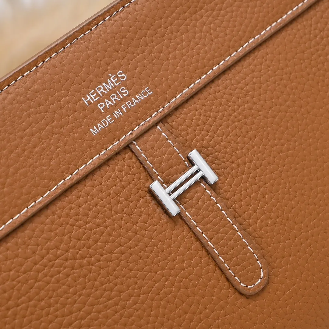 All categories Hermès wallet (Hermès) Hermès 33244 soil
