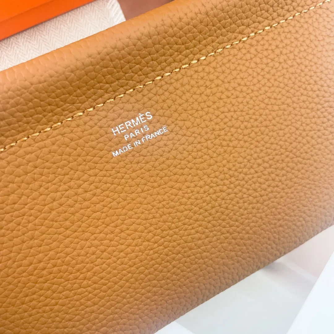 All categories Hermès wallet (Hermès) Hermès 6911