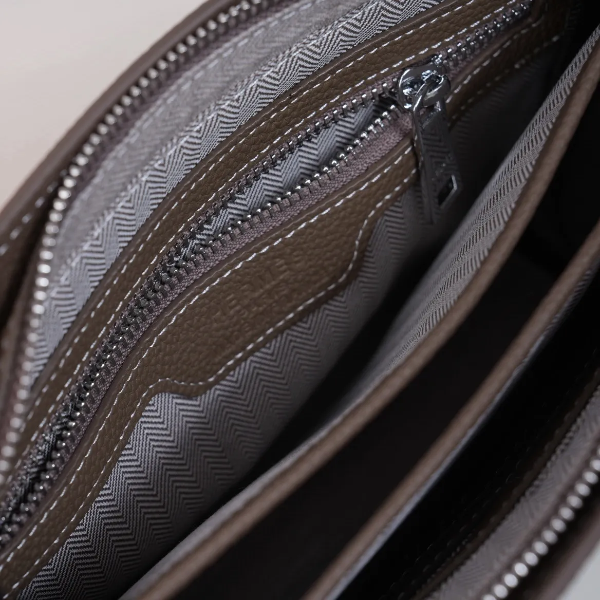 All categories Hermès wallet (Hermès) Hermès 28183