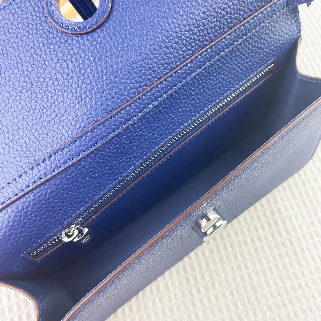 All Categories Hermès Wallet (Hermès) Hermès 388-1 Silver