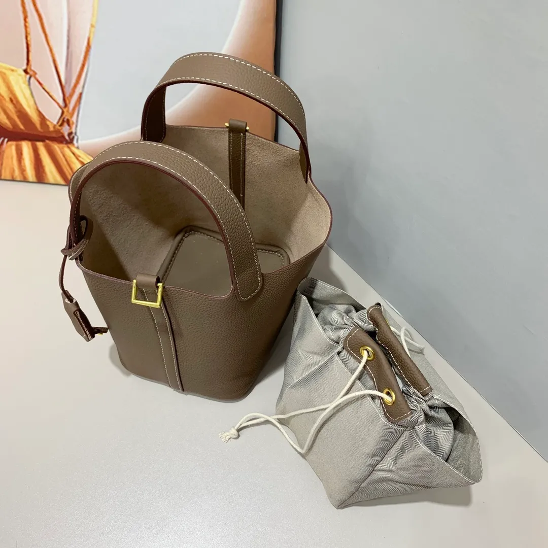 All categories Official website "Brand Women's Bags" Women's Bags 💙 Hermes 2023 latest Hermes vegetable basket