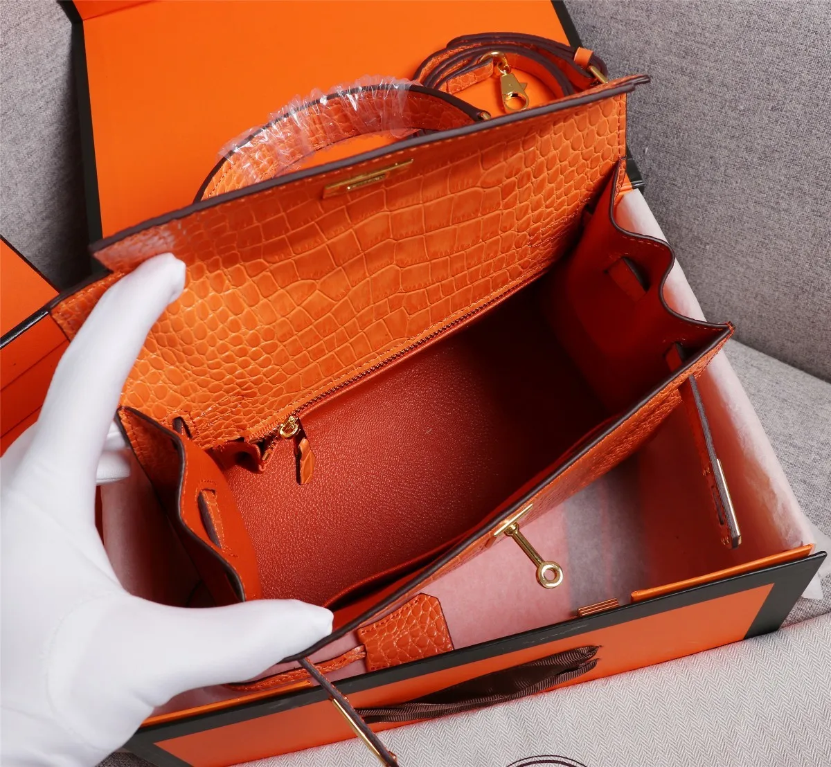 All Categories Official Website "Brand Women's Bags" Women's Bags 💙 Hermes 2022 Official New Hermès Handbag Kelly Crocodile Pattern First Layer Calfskin Wholesale 58003000 High Quality Size: 25-9-18CM