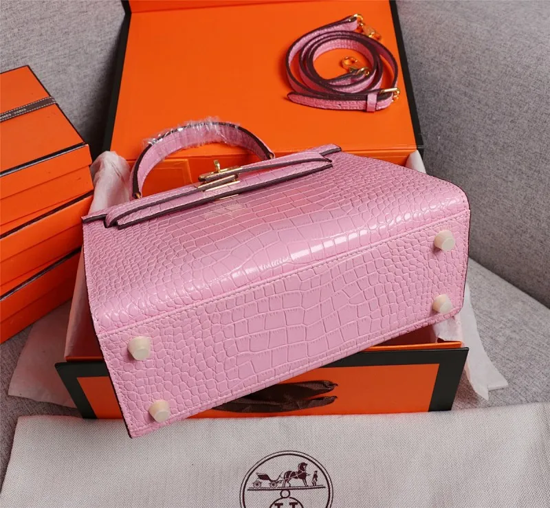 All Categories Official Website "Brand Women's Bags" Women's Bags 💙 Hermes 2022 Official New Hermès Handbag Kelly Crocodile Pattern First Layer Calfskin Wholesale 58003000 High Quality Size: 25-9-18CM
