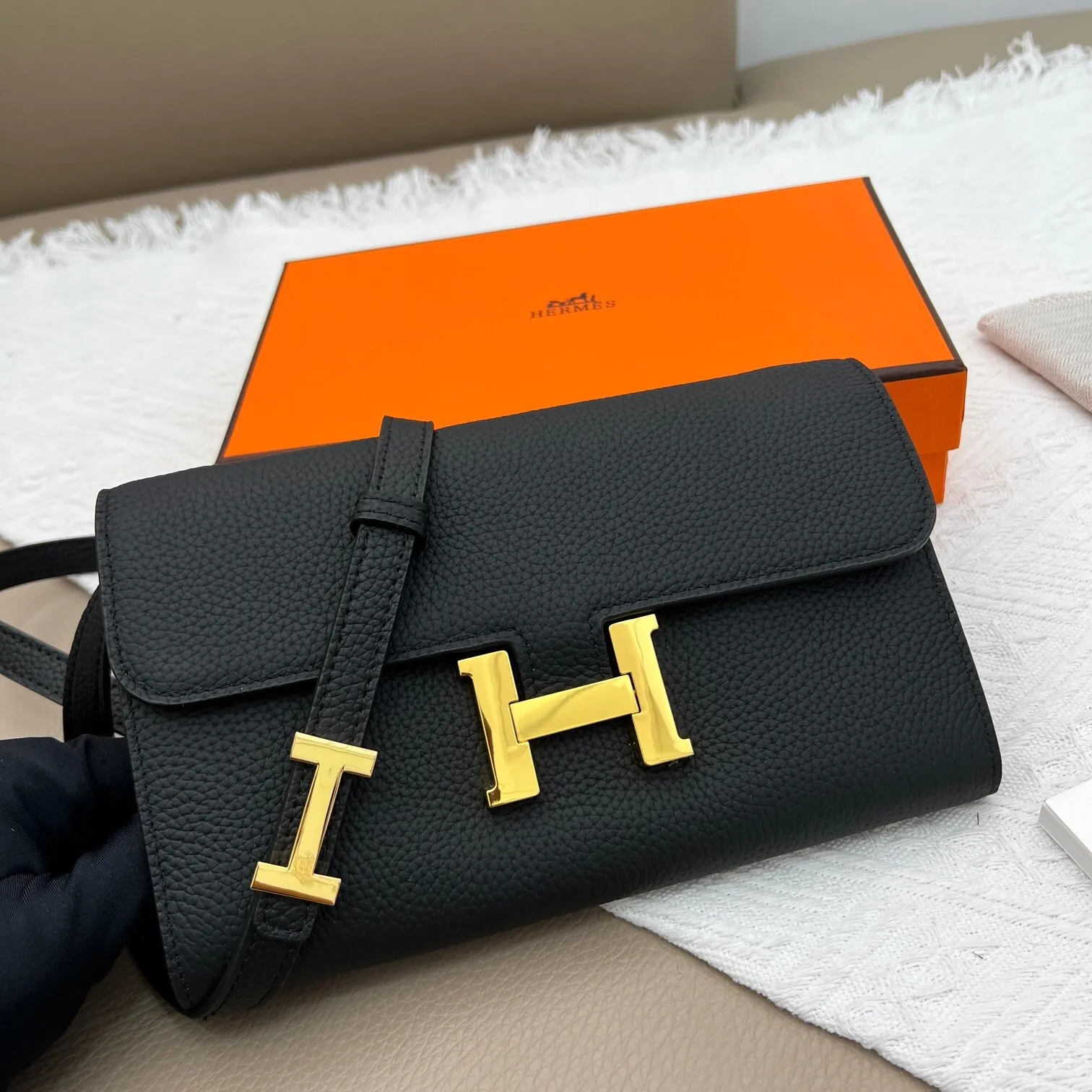 All Categories Official Website "Brand Women's Bags" Women's Bags 💙 Hermes 2025 New Hermes Crossbody Bag