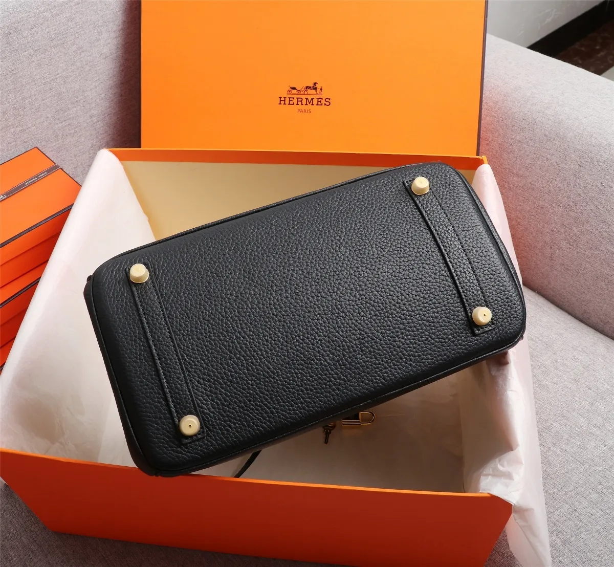 All Categories Official Website "Brand Women's Bags" Women's Bags 💙 Hermes 2022 Official New Hermès Handbags Lychee Pattern Imported First-Layer Calfskin Wholesale Small Size 58004000 Large Size 58004200 High Quality Size: Small 30CM Large 35CM