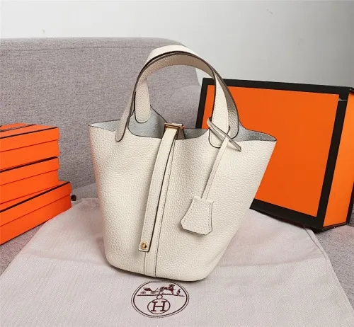 All categories Official website "Brand Women's Bags" Women's Bags 💙 Hermes 2022 official new Hermès vegetable basket picotin wholesale small size 58002400 large size 58002600 high quality size: small size 18CM large size 22CM