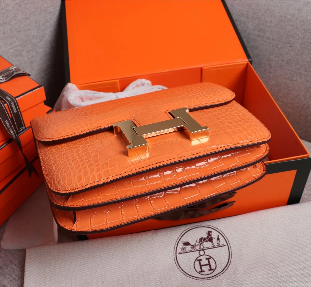 All Categories Official Website "Brand Women's Bags" Women's Bags 💙 Hermes 2022 Official New Hermes Constance Stewardess Bag Wholesale Crocodile Skin Full Pure Steel Plated Hardware Buckle 58003350 High Quality Size: 23-6-17CM