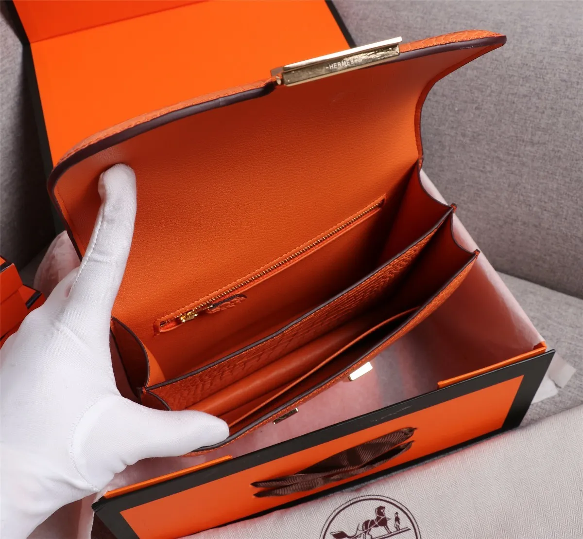 All Categories Official Website "Brand Women's Bags" Women's Bags 💙 Hermes 2022 Official New Hermes Constance Stewardess Bag Wholesale Crocodile Skin Full Pure Steel Plated Hardware Buckle 58003350 High Quality Size: 23-6-17CM