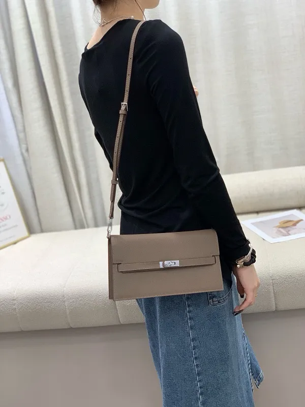 All categories Hermès women's bags (Hermès) Hermès 362-2