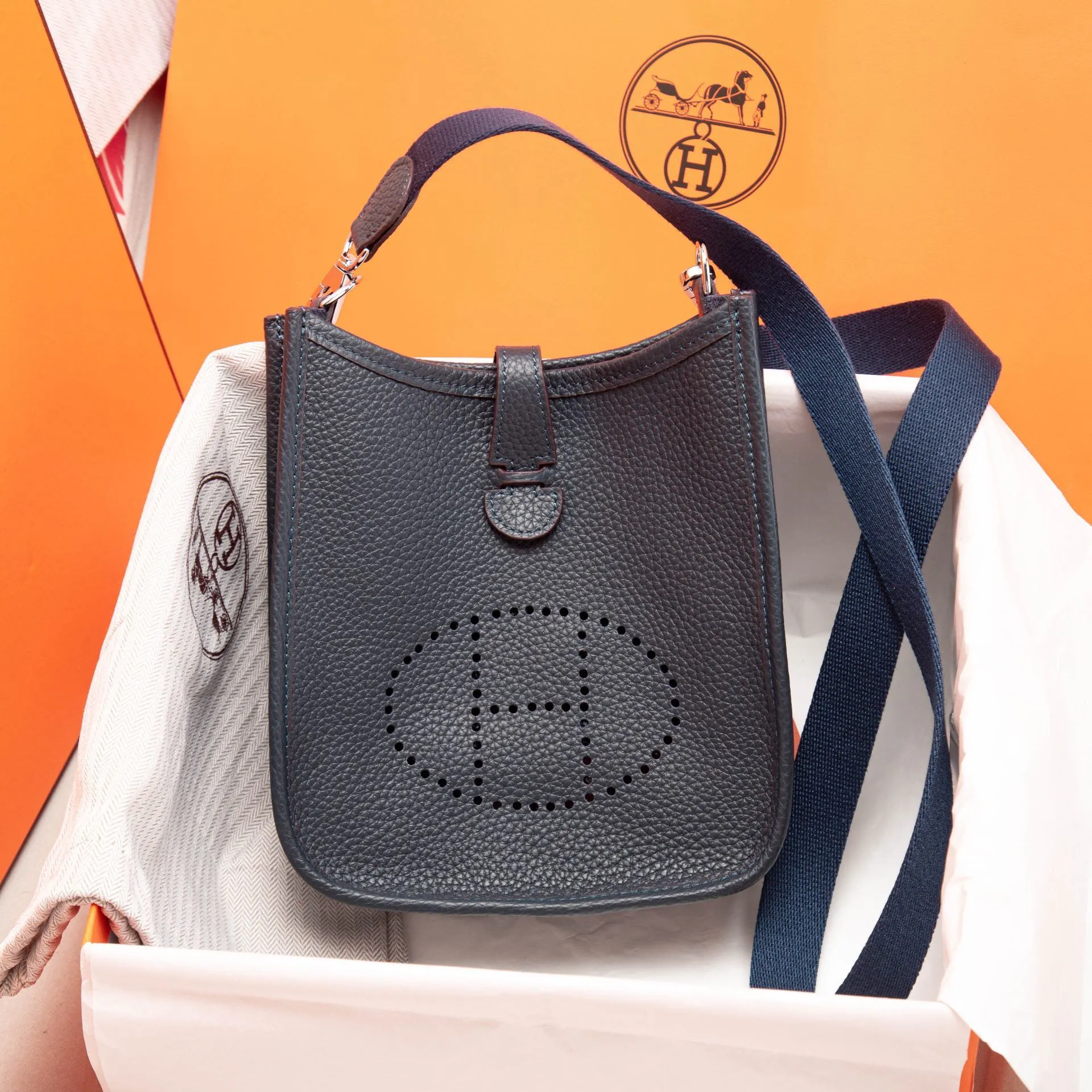 All categories Official website "Brand Women's Bags" Women's Bags 💙 Hermes 2022 official new Hermes evelyne mini bag wholesale imported cowhide 58002300 high quality size: 17CM