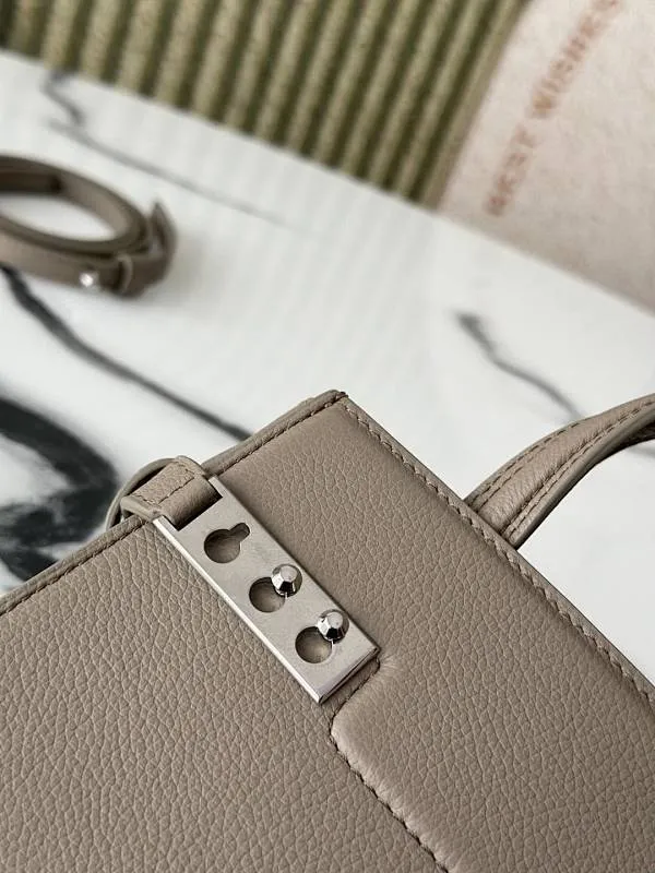 All categories Hermès women's bags (Hermès) Hermès 197