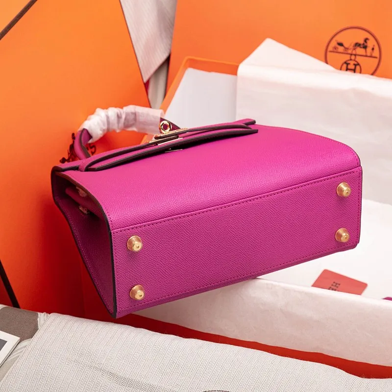 All Categories Official Website "Brand Women's Bags" Women's Bags 💙 Hermes 2022 Official New Hermès Women's Hand-Crossbody Two-Purpose Bag Wholesale Cowhide Palm Print Large Size 58002500 Small Size 58002300 High Quality Size: Large Size 28-22-10CM Small Size 25-17-7CM