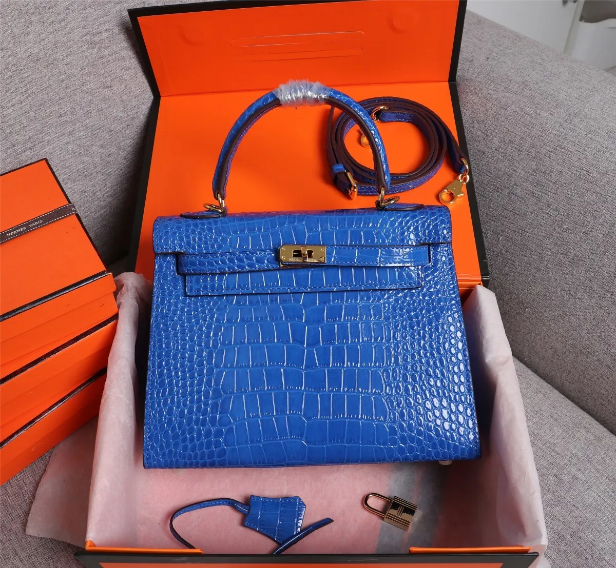 All Categories Official Website "Brand Women's Bags" Women's Bags 💙 Hermes 2022 official new Hermes women's hand-carrying cross-body dual-use bag wholesale Kelly crocodile pattern 58002500 High quality Size: 25-9-18CM