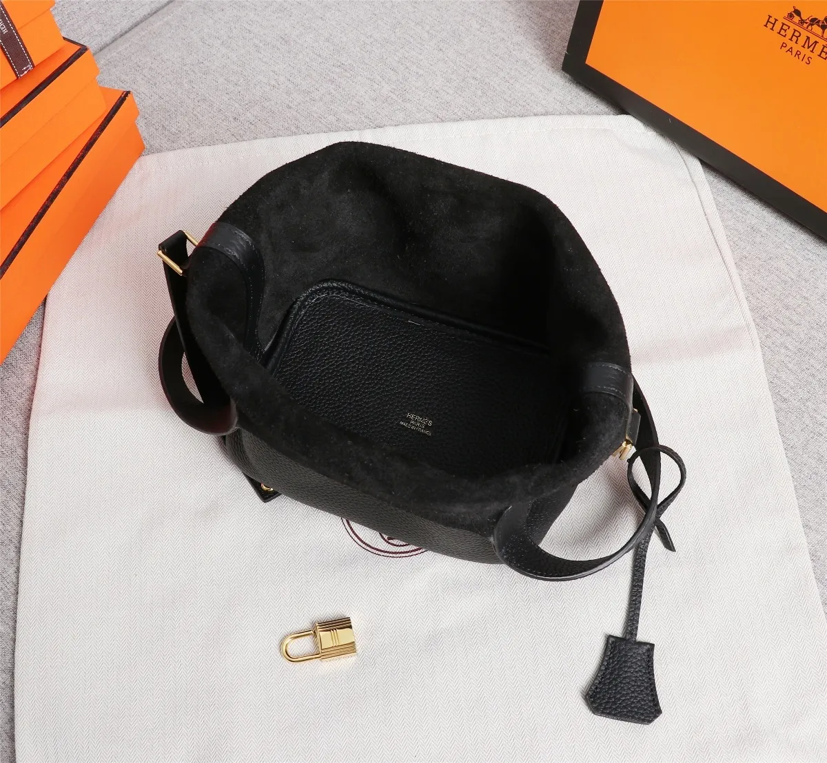 All categories Official website "Brand Women's Bags" Women's Bags 💙 Hermes 2022 official new Hermès vegetable basket picotin wholesale small size 58002400 large size 58002600 high quality size: small size 18CM large size 22CM