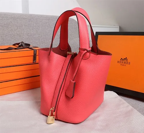 All categories Official website "Brand Women's Bags" Women's Bags 💙 Hermes 2022 official new Hermès vegetable basket picotin wholesale small size 58002400 large size 58002600 high quality size: small size 18CM large size 22CM