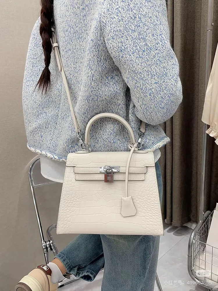 All categories Hermès women's bags (Hermès) Hermès 2823