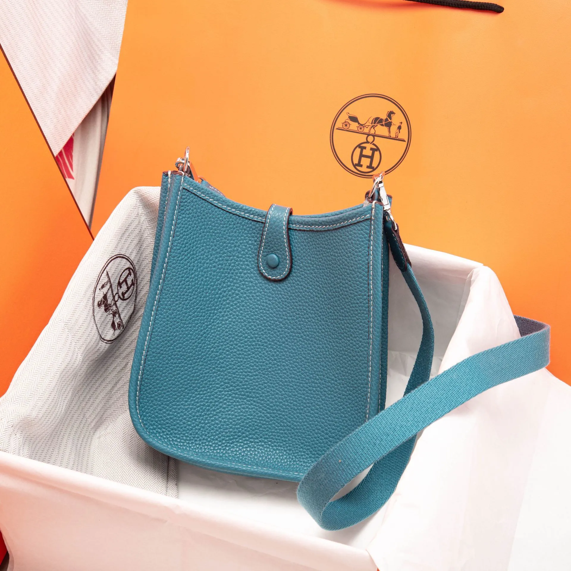 All categories Official website "Brand Women's Bags" Women's Bags 💙 Hermes 2022 official new Hermes evelyne mini bag wholesale imported cowhide 58002300 high quality size: 17CM