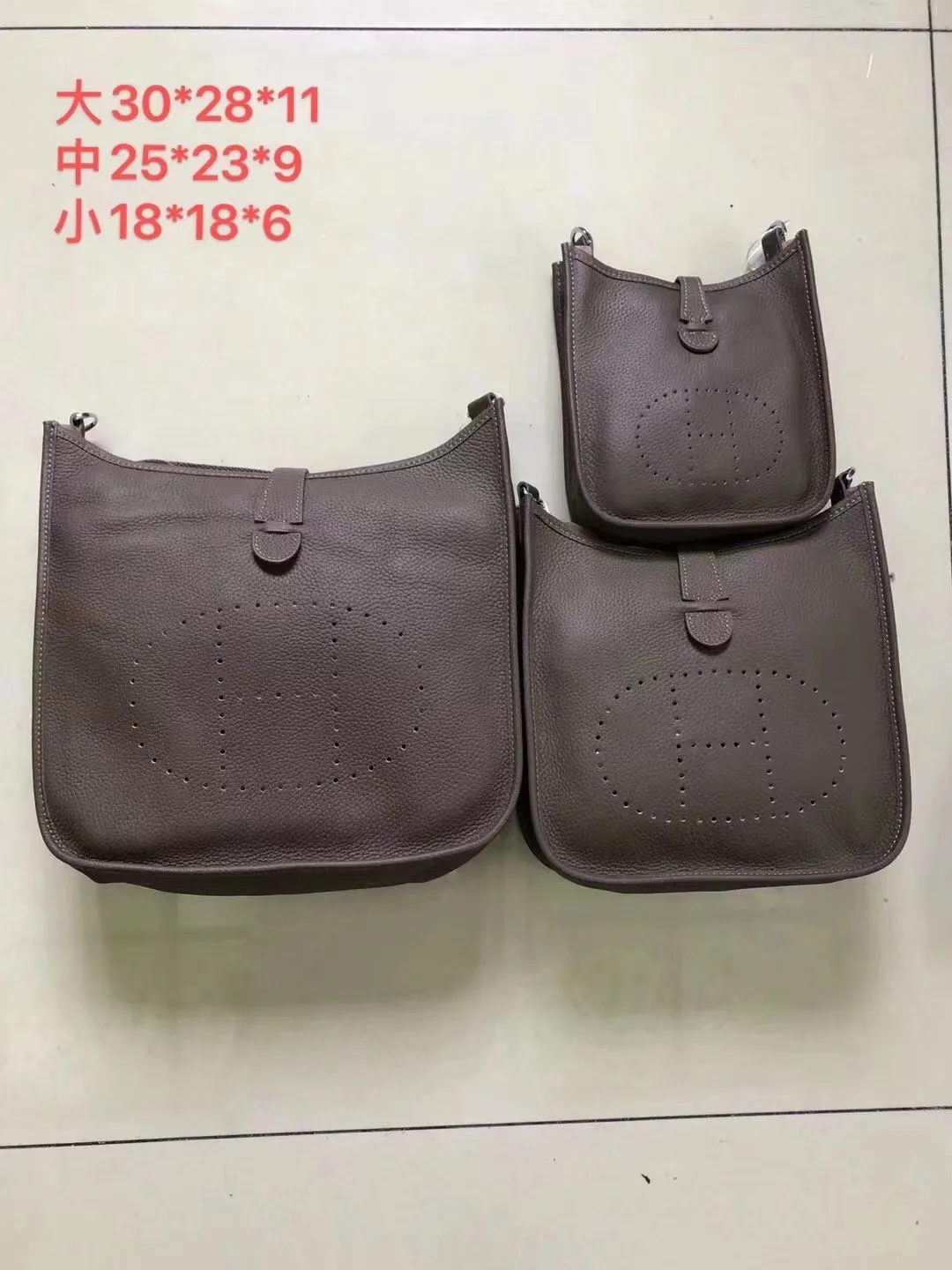 All categories Hermès women's bags (Hermès) Hermès 24189-2