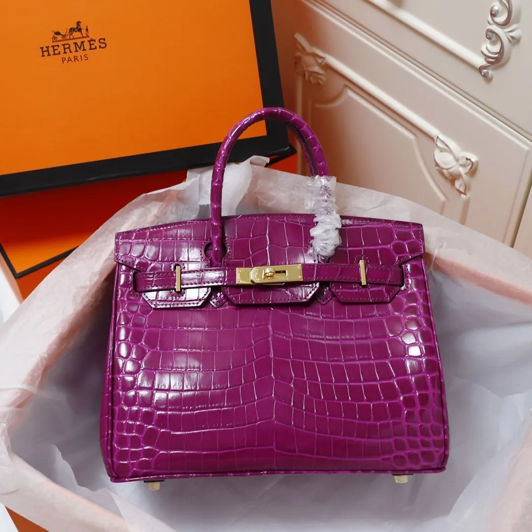 All categories Official website "Brand Women's Bags" Women's Bags 💙 Hermes 2022 official new Hermès handbag Smooth crocodile leather + pure steel hardware wholesale Small size 58003900 Large size 58004500 High quality Size: Small size 30CM Large size 35CM