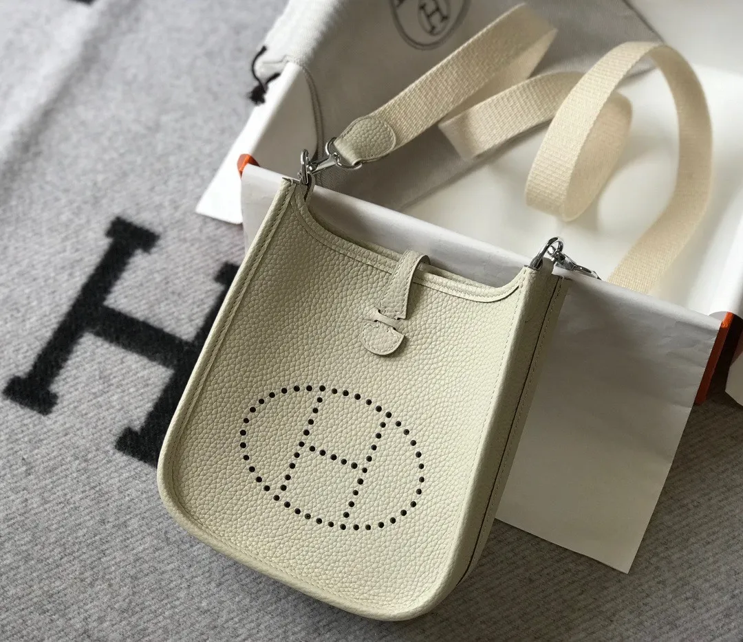 All categories Hermès women's bags (Hermès) Hermès 3017
