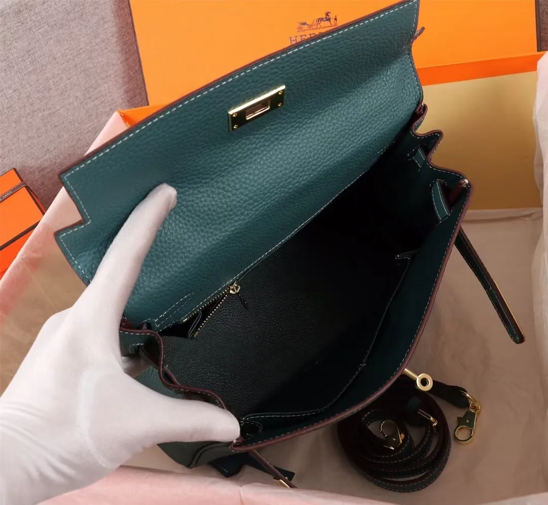 All Categories Official Website "Brand Women's Bags" Women's Bags 💙 Hermes 2022 Official New Hermes Kelly Original Princess Bag Original Calfskin Outside Sheepskin Goat Pattern Wholesale Small Size 58002700 Medium Size 58002900 Large Size 58003200 High Quality Size: Small 25CM Medium 28CM