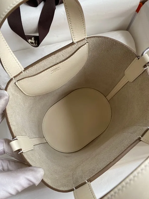 All categories Hermès women's bags (Hermès) Hermès 1822