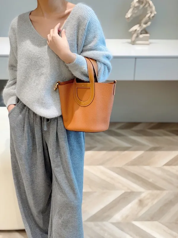 All categories Hermès women's bags (Hermès) Hermès 1822