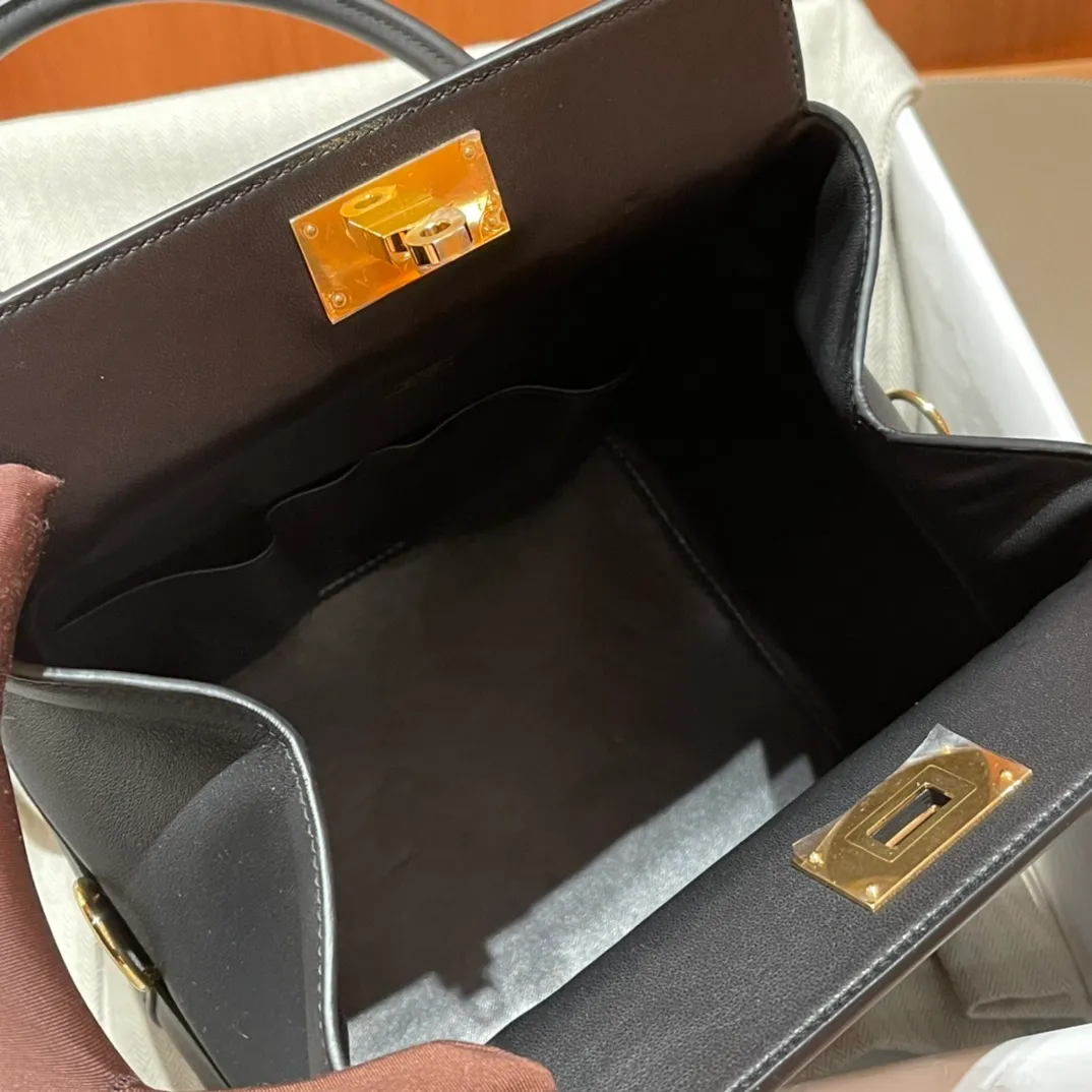 All categories Hermès women's bags (Hermès) Hermès 234