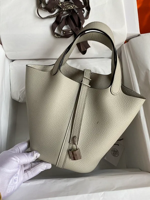 All categories Hermès women's bags (Hermès) Hermès 1800