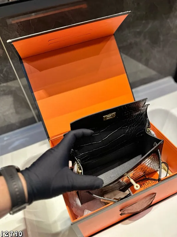 All Categories Official Website "Brand Women's Bags" Women's Bags 💙 Hermes 2025 New Hermes Crossbody Bag