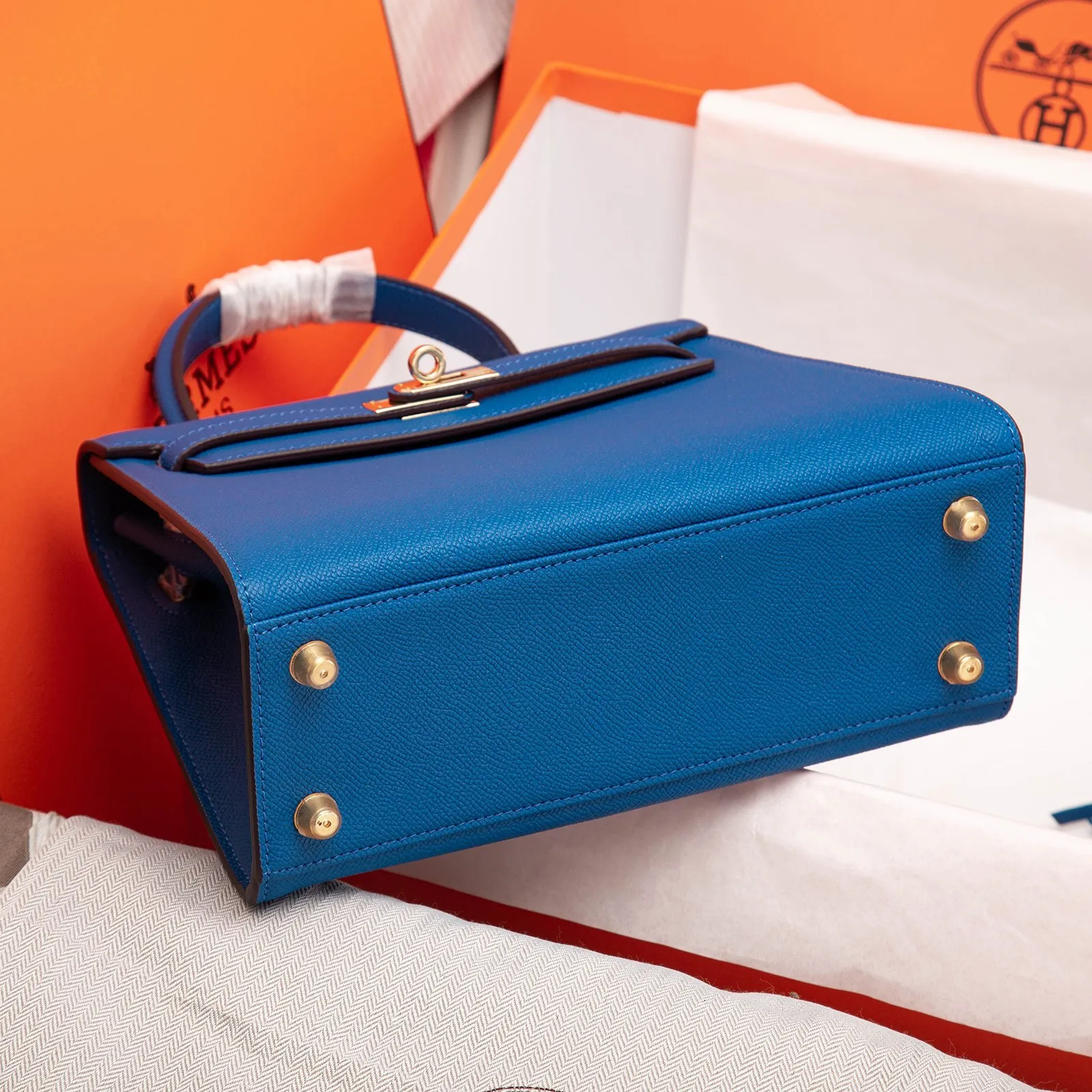 All Categories Official Website "Brand Women's Bags" Women's Bags 💙 Hermes 2022 Official New Hermès Women's Hand-Crossbody Two-Purpose Bag Wholesale Cowhide Palm Print Large Size 58002500 Small Size 58002300 High Quality Size: Large Size 28-22-10CM Small Size 25-17-7CM