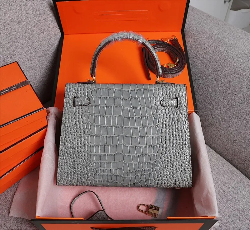 All Categories Official Website "Brand Women's Bags" Women's Bags 💙 Hermes 2022 Official New Hermès Handbag Kelly Crocodile Pattern First Layer Calfskin Wholesale 58003000 High Quality Size: 25-9-18CM