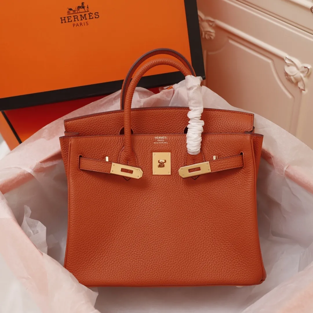 All Categories Official Website "Brand Women's Bags" Women's Bags 💙 Hermes 2022 official new Hermes women's hand-carrying and cross-body dual-use bags wholesale Imported first-layer calfskin Small size 58003800 Large size 58003900 High quality Size: Small 30CM Large 35CM