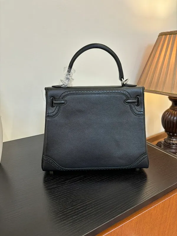 All categories Hermès women's bags (Hermès) Hermès 2528