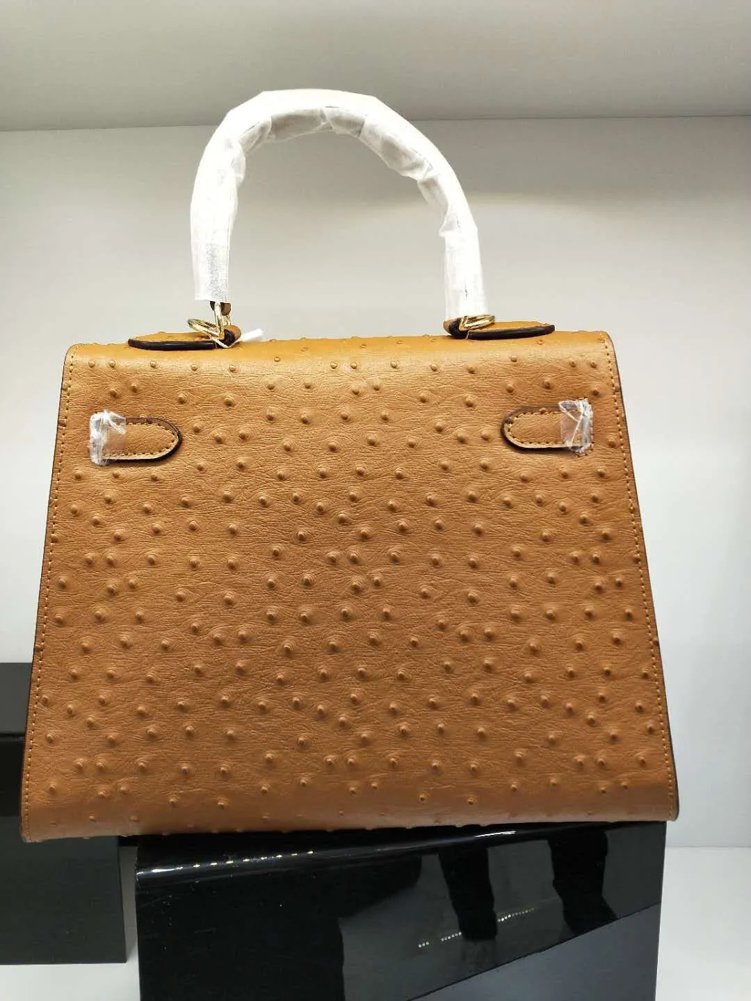 720💰🎉🎉🎉Kelly style ostrich pattern cowhide has arrived, picture color, size: 28X12X21.5. Can be carried cross-body, fine workmanship, [seduce][seduce][rose][rose][coffee][coffee]