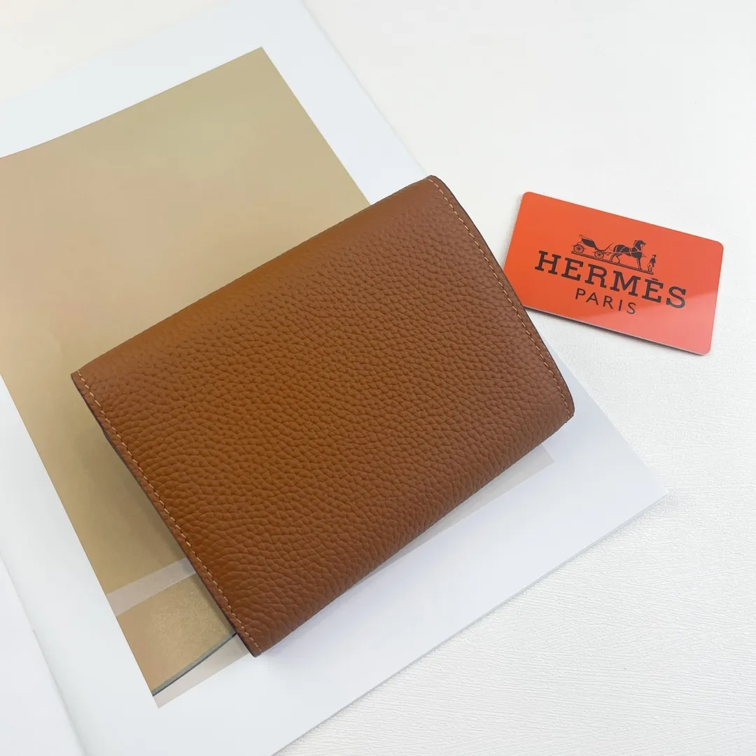 [Hermes new wallet]💰250 Model: H230 gold buckle Dimensions: length 13.5x width 10.5x thickness 2 cm Made of togo calfskin, equipped with 10 card slots, 1 banknote pocket, palladium-plated lock buckle, exquisite and perfect workmanship, original OEM code inside