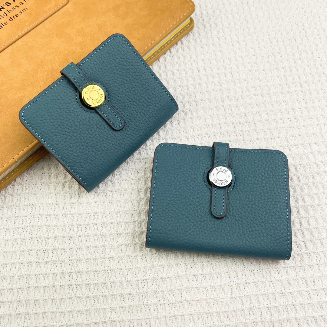 Hermes original Togo p180💰 Model: 0510 size: 11*10cm 🇫🇷Overseas🇫🇷Imported Togo cowhide, soft and comfortable to the touch. Counter version, original replica with hardware, exquisite and elegant, oil edges are straight and smooth🎈Exquisite convenient card holder