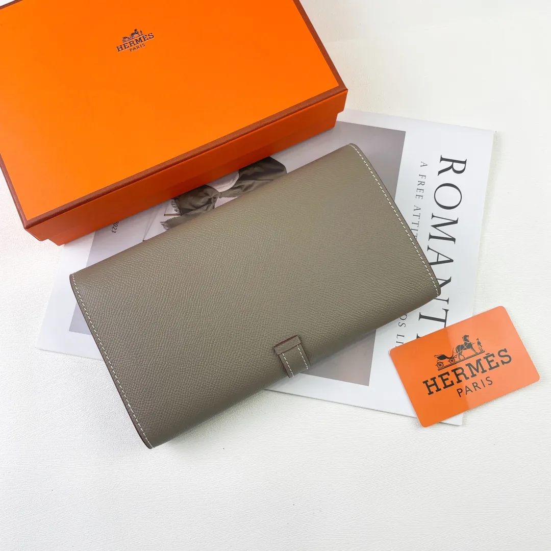 HERMES official website new model 💰300 New H Passant Toutenmainte Epsom calfskin long wallet Model: 951 palm print - Sheath "H passant" opening and closing - Zipper coin purse - Pocket with original OEM code inside - Can store passport or large-size mobile phone Metal texture: palladium plated Dimensions: length 20.8 × width 12.4 × thickness 2.7 cm