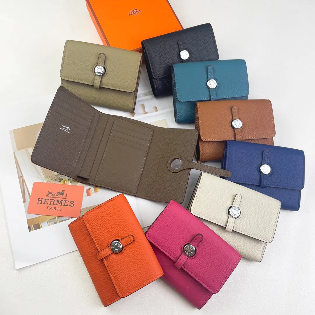 [Hermes new wallet]💰250 Model: H230 silver buckle Dimensions: length 13.5x width 10.5x thickness 2 cm Made of togo calfskin, equipped with 10 card slots, 1 banknote pocket, palladium-plated lock buckle, exquisite and perfect workmanship, original OEM code inside