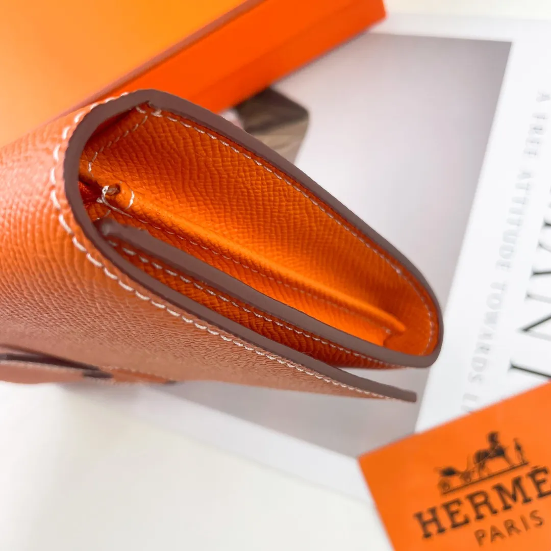 HERMES official website new model 💰300 New H Passant Toutenmainte Epsom calfskin long wallet Model: 951 palm print - Sheath "H passant" opening and closing - Zipper coin purse - Pocket with original OEM code inside - Can store passport or large-size mobile phone Metal texture: palladium plated Dimensions: length 20.8 × width 12.4 × thickness 2.7 cm