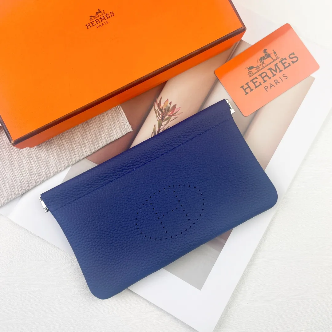 Hermès new model【Hermes】💰180 💋New first-layer cowhide wallet 💋Soft touch, magnetic buckle opening and closing 💋Material: imported togo cowhide 💋Size: 19*11 CM 💋Model: 6911