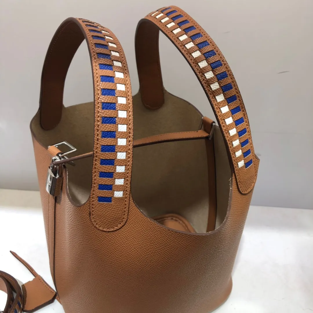 Running price💰760👉Hermes Epsom palm print vegetable basket color block braided wrist 🌺top calfskin original leather😈 size 20/20/16