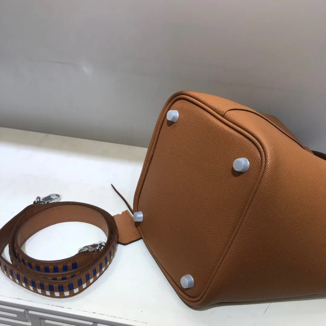 Running price💰760👉Hermes Epsom palm print vegetable basket color block braided wrist 🌺top calfskin original leather😈 size 20/20/16