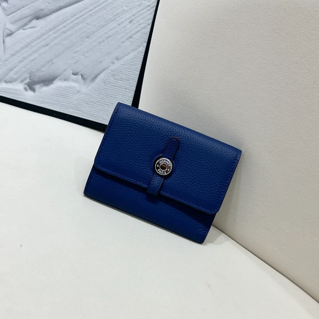 [Hermes new wallet]💰250 Model: H230 silver buckle Dimensions: length 13.5x width 10.5x thickness 2.5 cm Made of togo calf leather, equipped with 10 card slots, 1 banknote pocket, palladium-plated lock buckle, exquisite and perfect workmanship, original OEM code inside