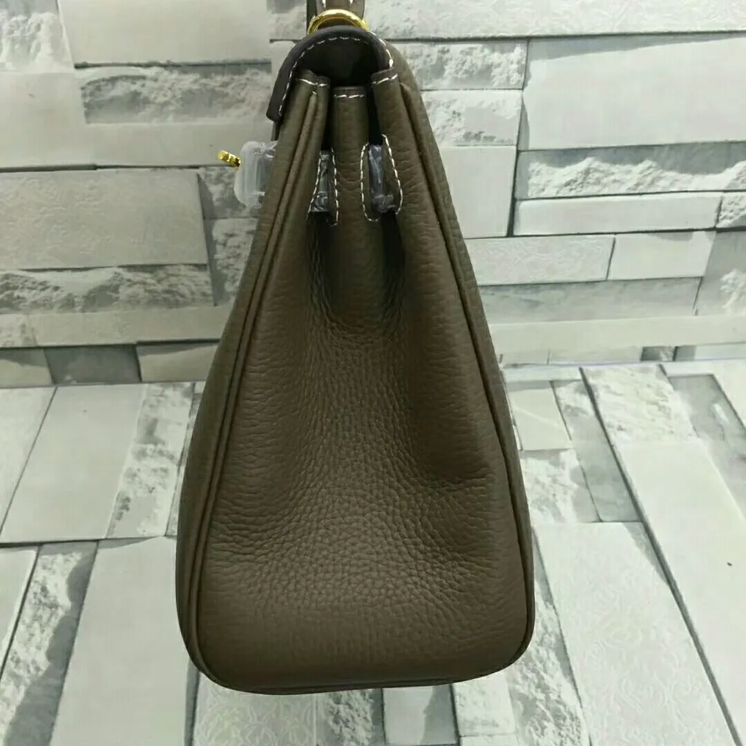 High quality 🅿️P600/P640/P680😀Classic models are sold every day🉐Hermès Kelly pebbled soft cowhide🐂Upgraded quality❤️Soft feel, fine workmanship, good-looking style, versatile all year round! Quality Guaranteed Taste ❗️ 3 sizes small 25cm; medium 28cm; large 32cm