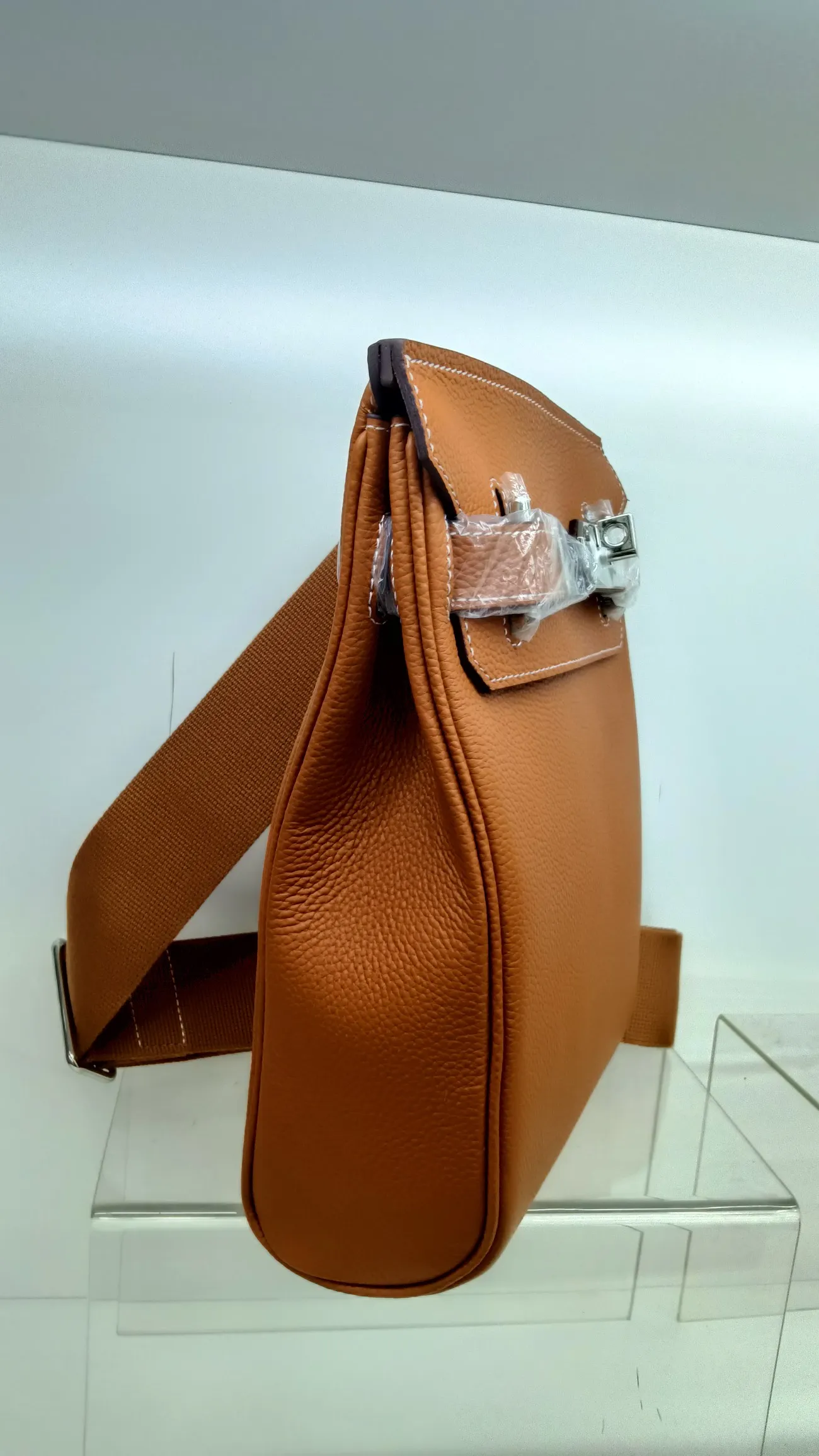 1080💰, earthy yellow, original tog0 cowhide chest bag with silver buckle hardware shipped, size: 17.5×8×26cm