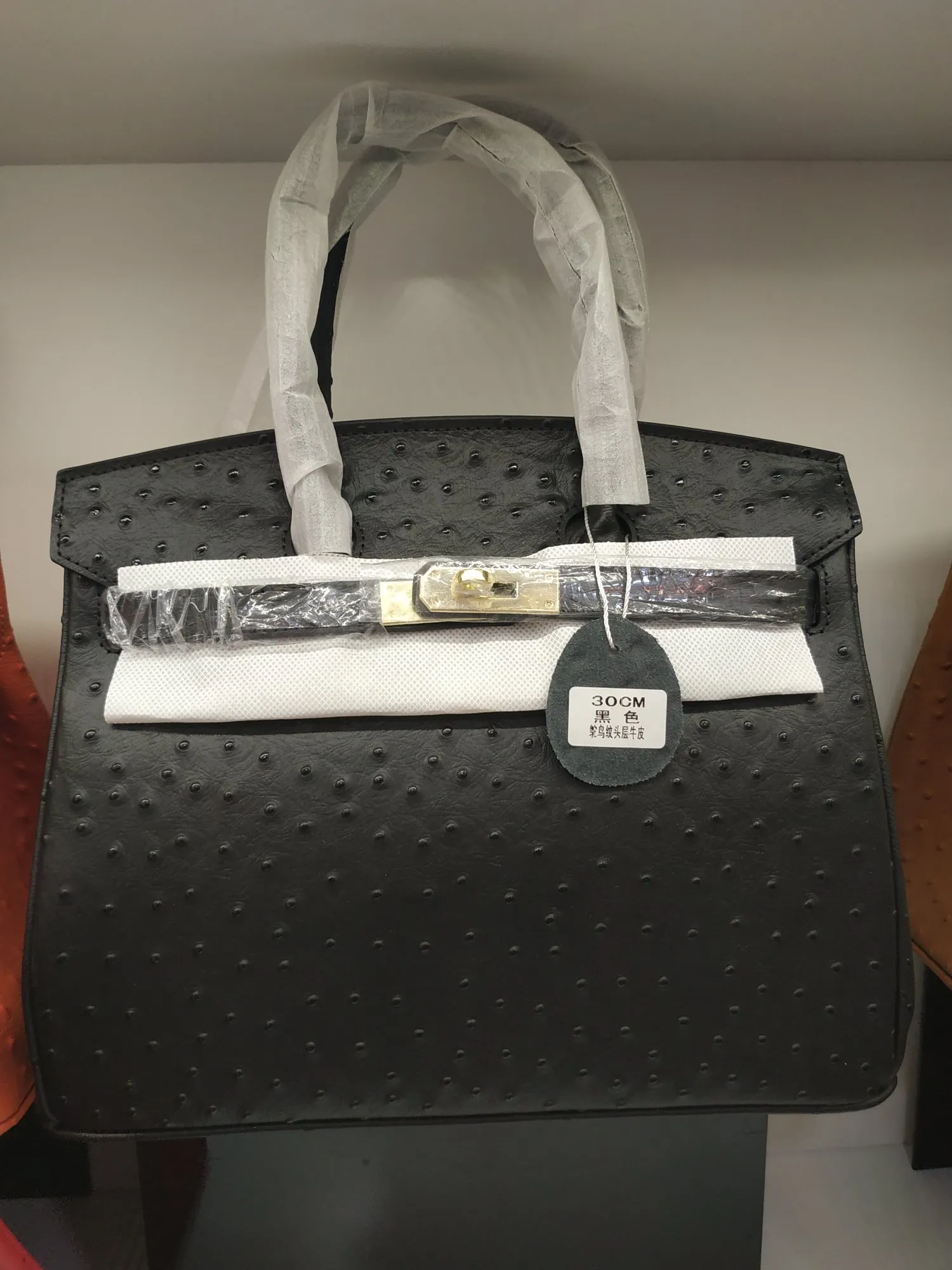 Factory release price: 720💰👏👏A hot product is here. 💃💃Hermes/Hermes👑Official classic production👑Platinum ostrich pattern👑Original quality imported ostrich pattern original first-layer cowhide, [] with pure 24k original hardware Size: 30*22*16cm [Sun] The workmanship is amazing; the legendary slow workmanship is meticulous and the real picture is taken 👉👉Note: Own factory, real picture
