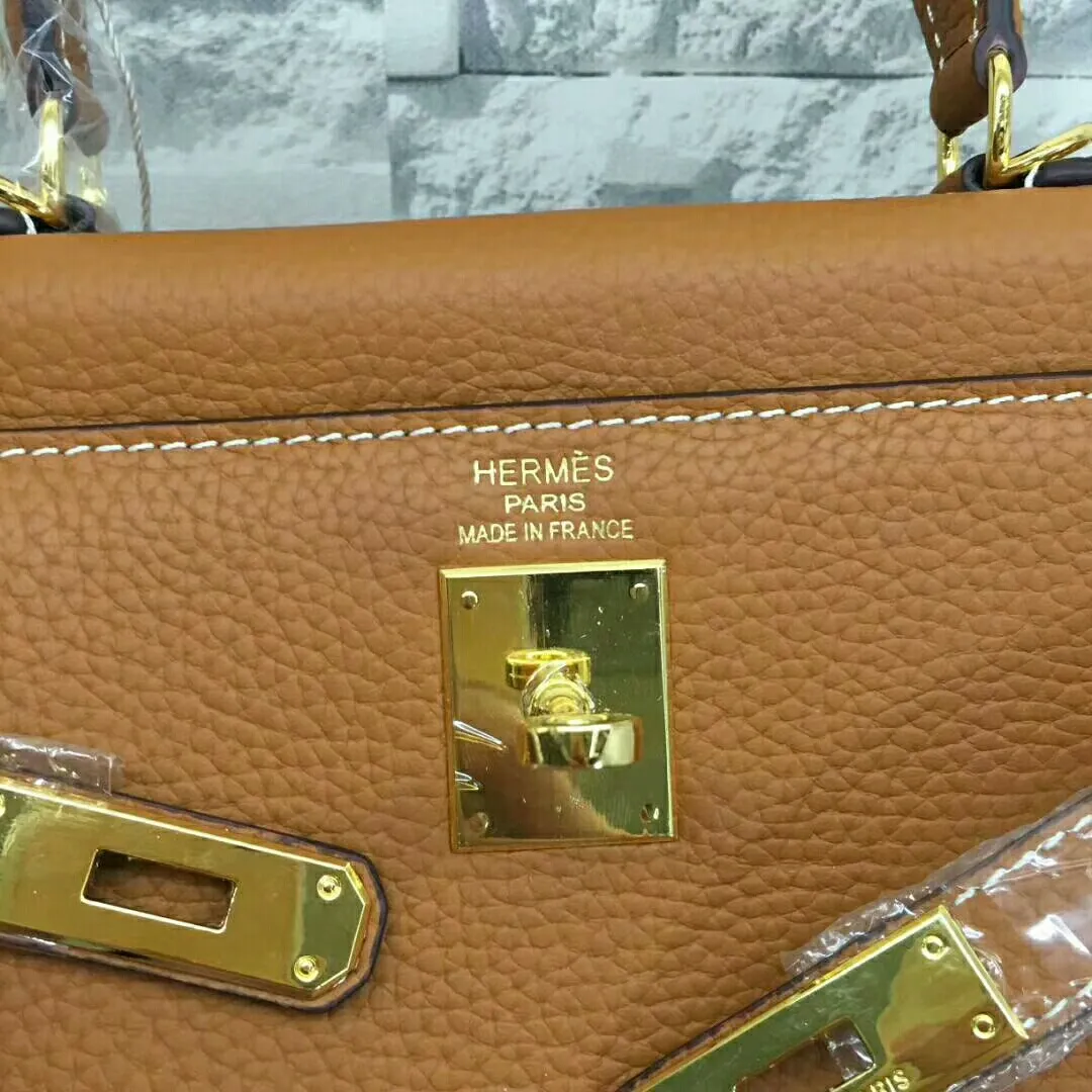 High quality 🅿️P600/P640/P680😀Classic models are sold every day🉐Hermès Kelly pebbled soft cowhide🐂Upgraded quality❤️Soft feel, fine workmanship, good-looking style, versatile all year round! Quality Guaranteed Taste ❗️ 3 sizes small 25cm; medium 28cm; large 32cm